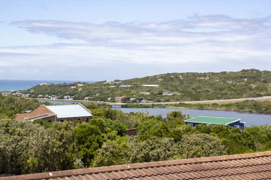 5 Bedroom Property for Sale in Kleinemonde Eastern Cape